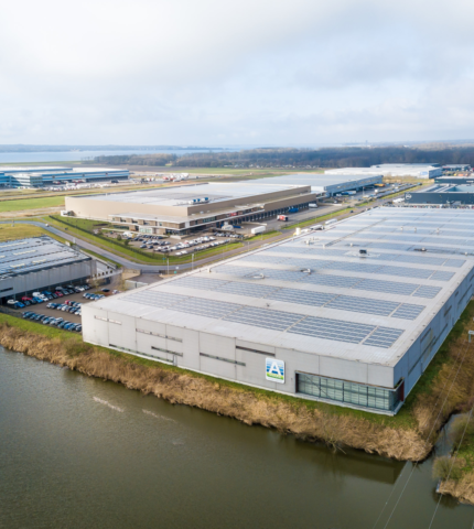 A ware Packaging Almere en zonnepanelen